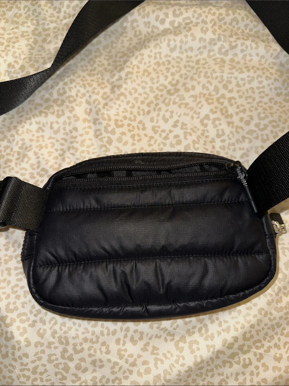 lululemon athletica Black Quilted Belt Bag - Picture 3 of 4